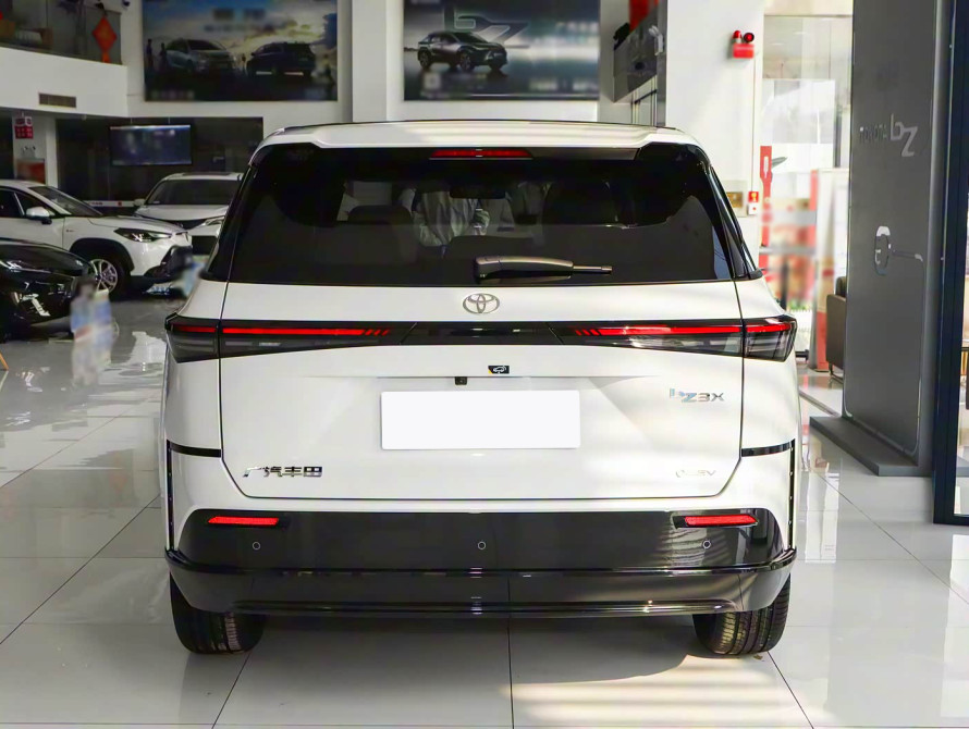 Toyota bZ3X Mid+ 2025 Toyota bZ3X Mid+ 2025