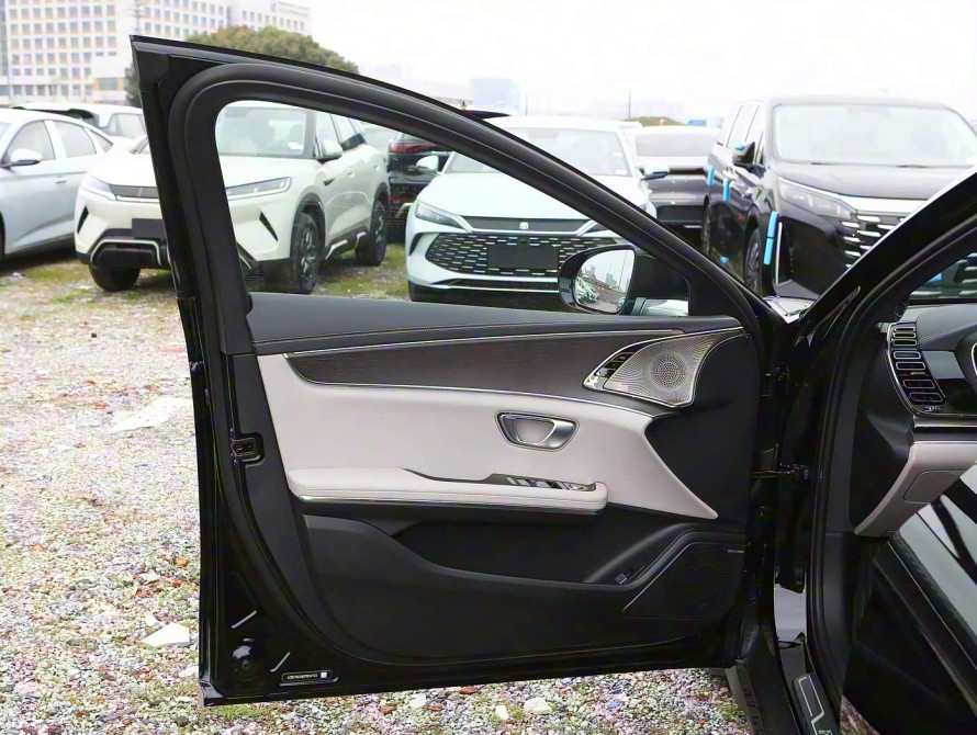 BYD Han DM-i 125KM Top 2025 BYD Han DM-i 125KM Top 2025