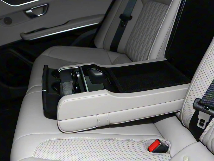 BYD Han DM-i 125KM Top 2025 BYD Han DM-i 125KM Top 2025