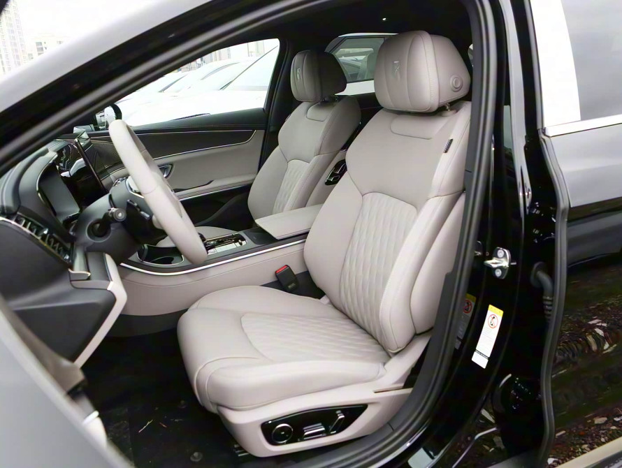 BYD Han DM-i 125KM Top 2025 BYD Han DM-i 125KM Top 2025