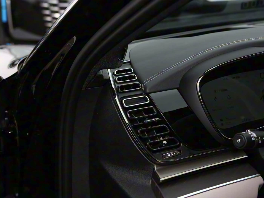 BYD Han DM-i 125KM Top 2025 BYD Han DM-i 125KM Top 2025