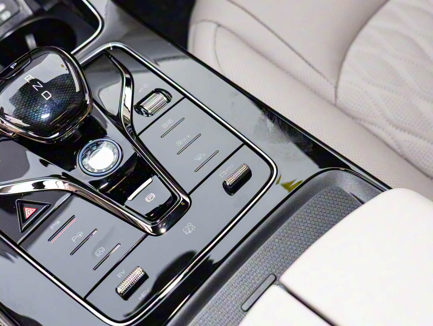 BYD Han DM-i 125KM Pre-Top 2025 BYD Han DM-i 125KM Pre-Top 2025