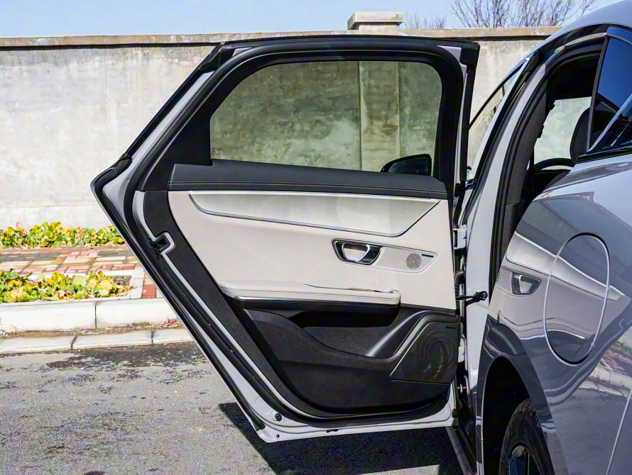 BYD Han DM-i 125KM Mid 2025 BYD Han DM-i 125KM Mid 2025