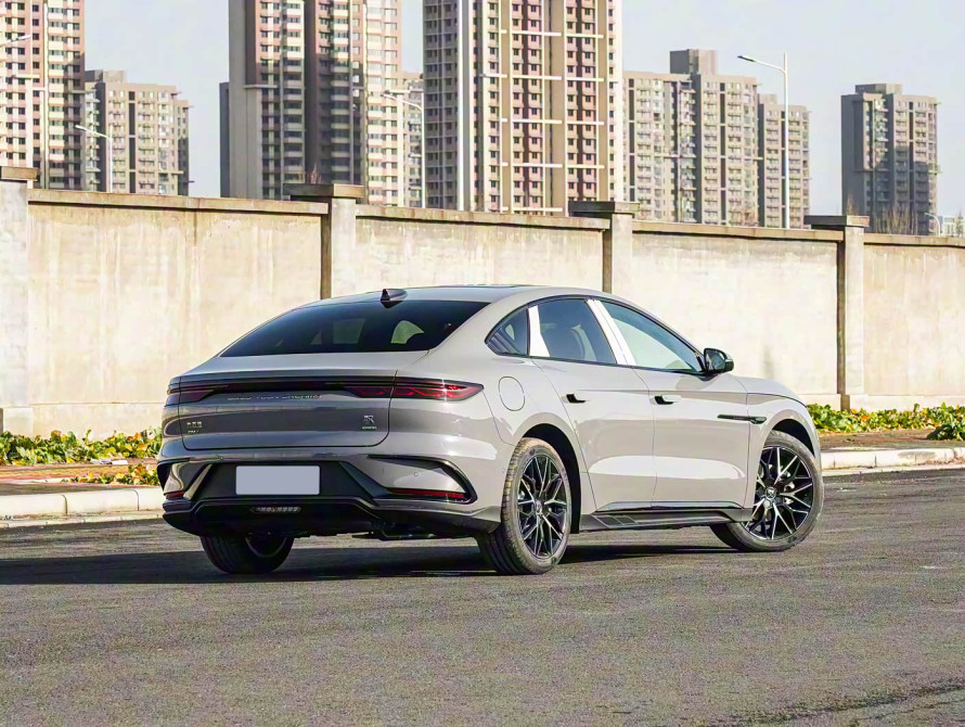 BYD Han DM-i 125KM Mid 2025 BYD Han DM-i 125KM Mid 2025