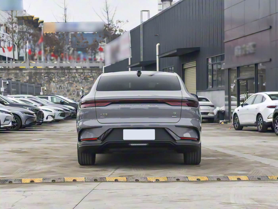 BYD Han DM-i 125KM Basic 2025 BYD Han DM-i 125KM Basic 2025