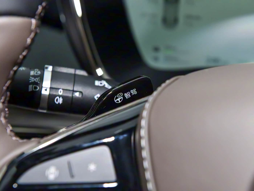 BYD Han DM-i 125KM Basic 2025 BYD Han DM-i 125KM Basic 2025