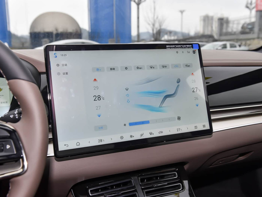 BYD Han DM-i 125KM Basic 2025 BYD Han DM-i 125KM Basic 2025