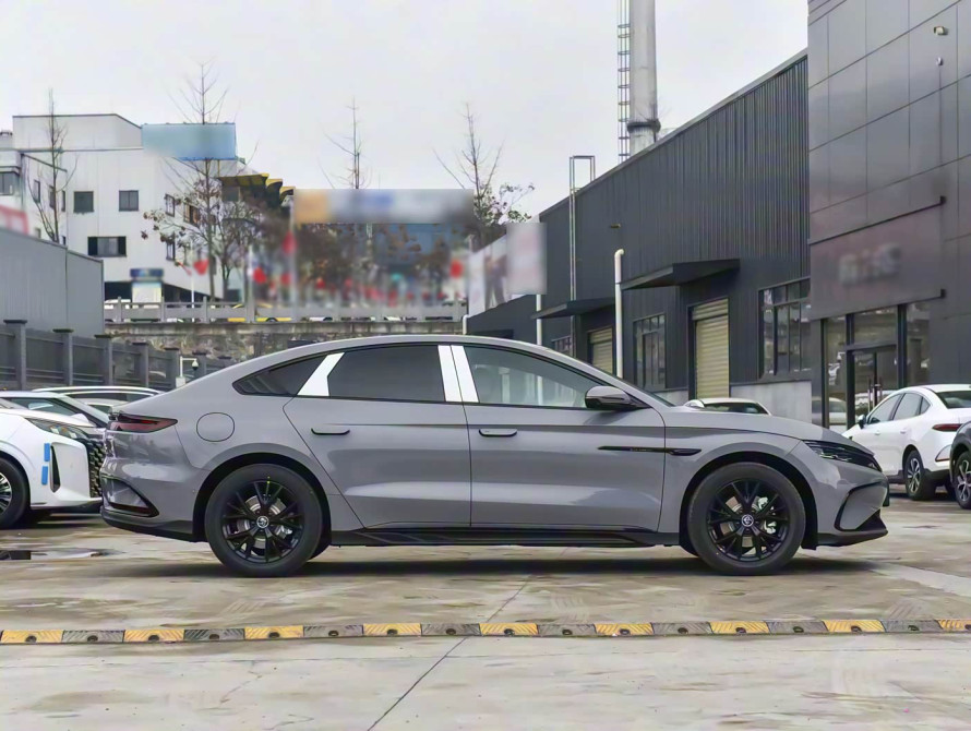 BYD Han DM-i 125KM Basic 2025 BYD Han DM-i 125KM Basic 2025