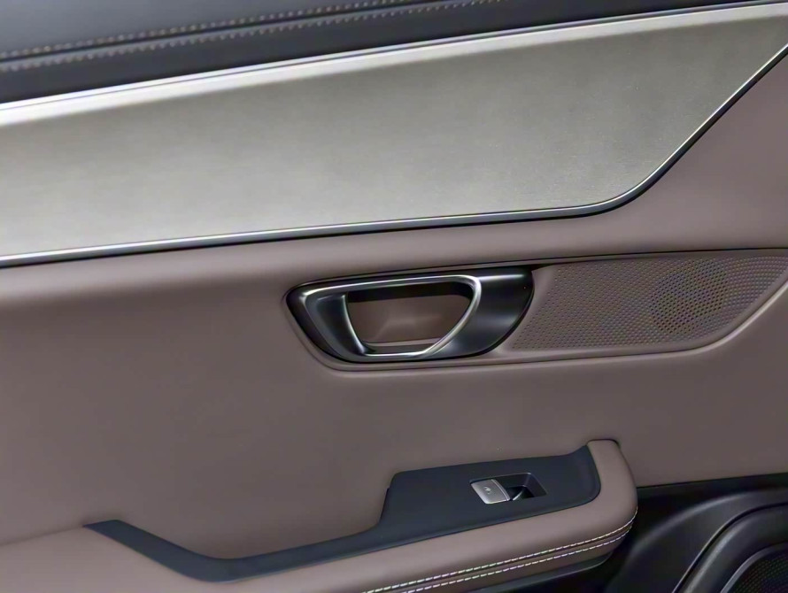 BYD Han DM-i 125KM Basic 2025 BYD Han DM-i 125KM Basic 2025
