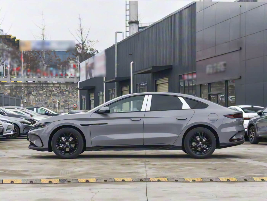 BYD Han DM-i 125KM Basic 2025 BYD Han DM-i 125KM Basic 2025