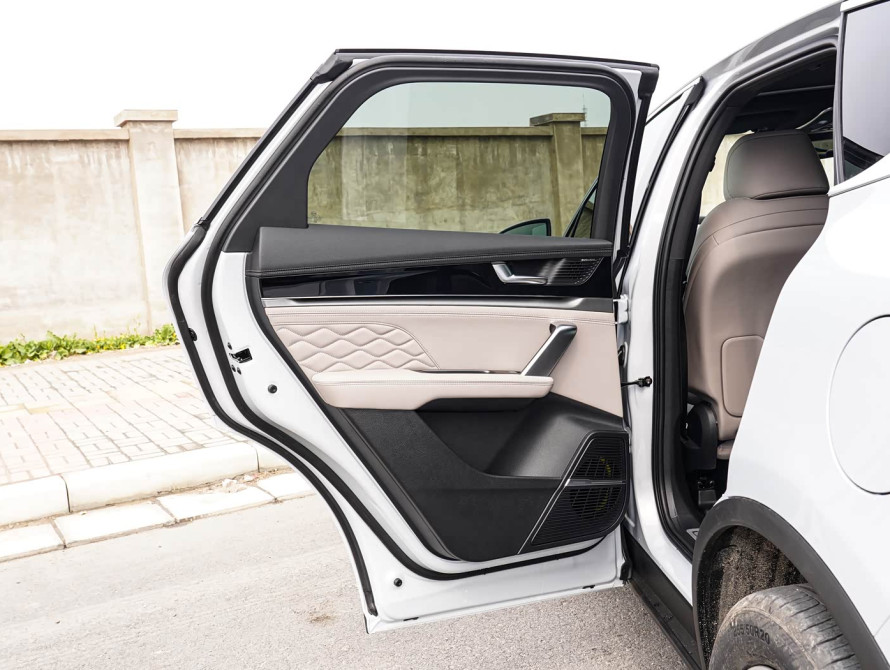 BYD Tang DM-i Mid 2025 BYD Tang DM-i Mid 2025