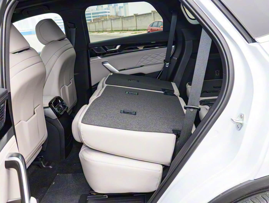 BYD Tang DM-i Mid 2025 BYD Tang DM-i Mid 2025