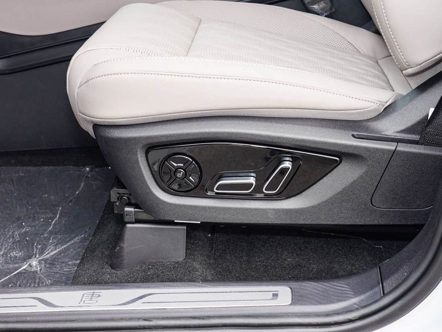 BYD Tang DM-i Mid 2025 BYD Tang DM-i Mid 2025