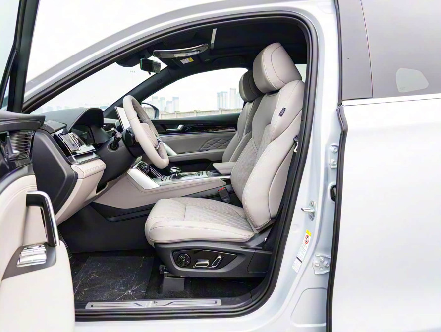 BYD Tang DM-i Mid 2025 BYD Tang DM-i Mid 2025
