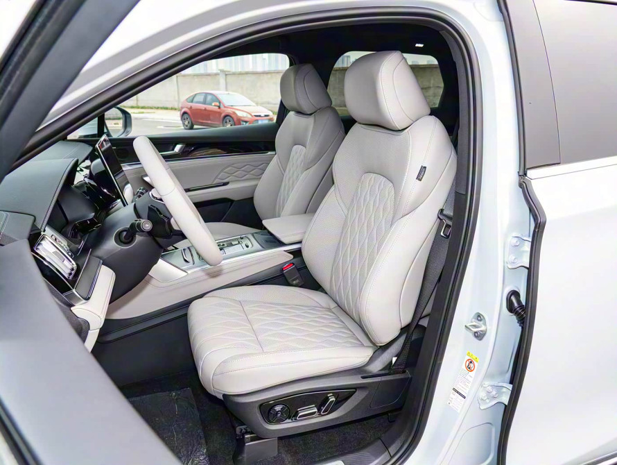 BYD Tang DM-i Mid 2025 BYD Tang DM-i Mid 2025