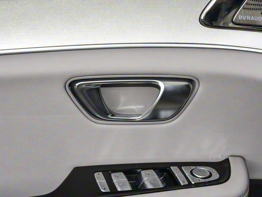 BYD Han DM-i 245KM Mid+ 2025 BYD Han DM-i 245KM Mid+ 2025