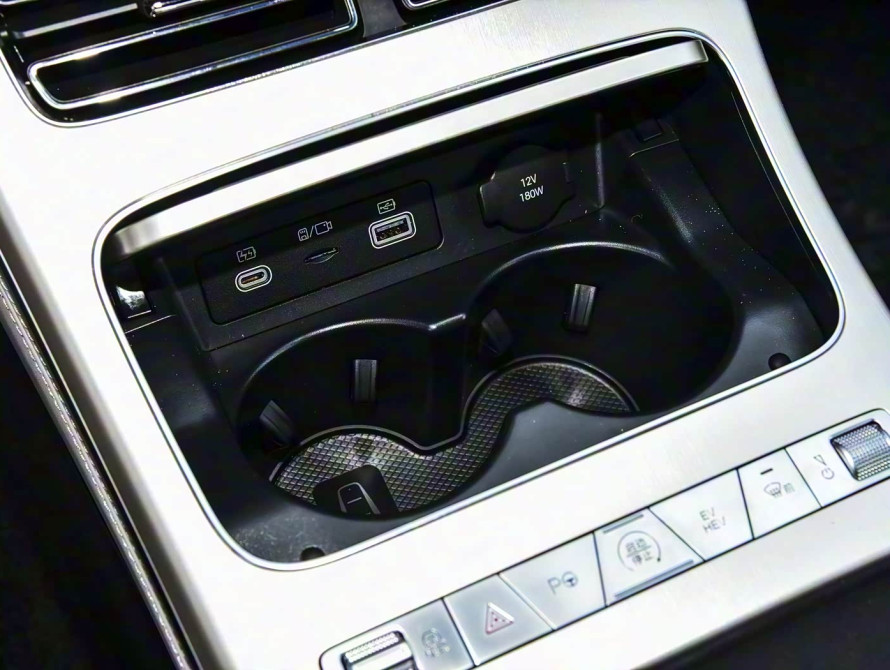 BYD Han DM-i 245KM Mid 2025 BYD Han DM-i 245KM Mid 2025
