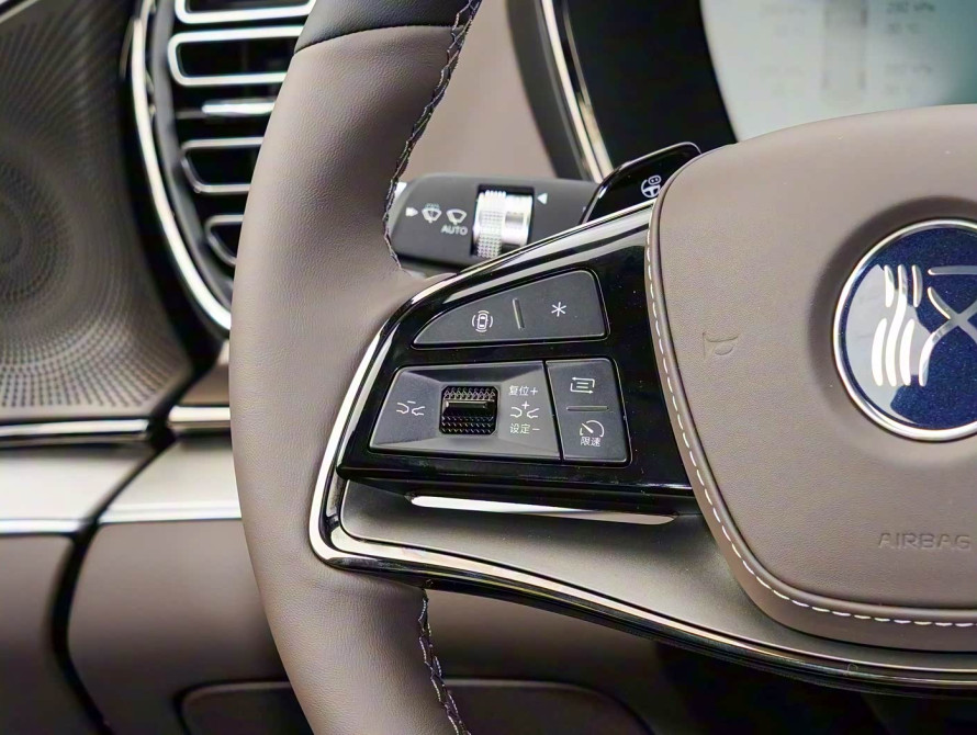 BYD Han DM-i 245KM Basic 2025 BYD Han DM-i 245KM Basic 2025