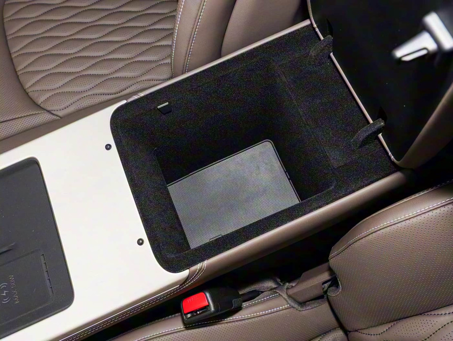 BYD Han DM-i 245KM Basic 2025 BYD Han DM-i 245KM Basic 2025