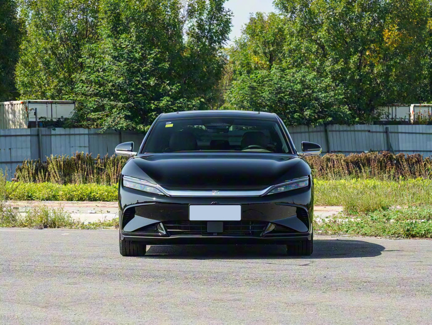 BYD Han DM-i 245KM Basic 2025 BYD Han DM-i 245KM Basic 2025