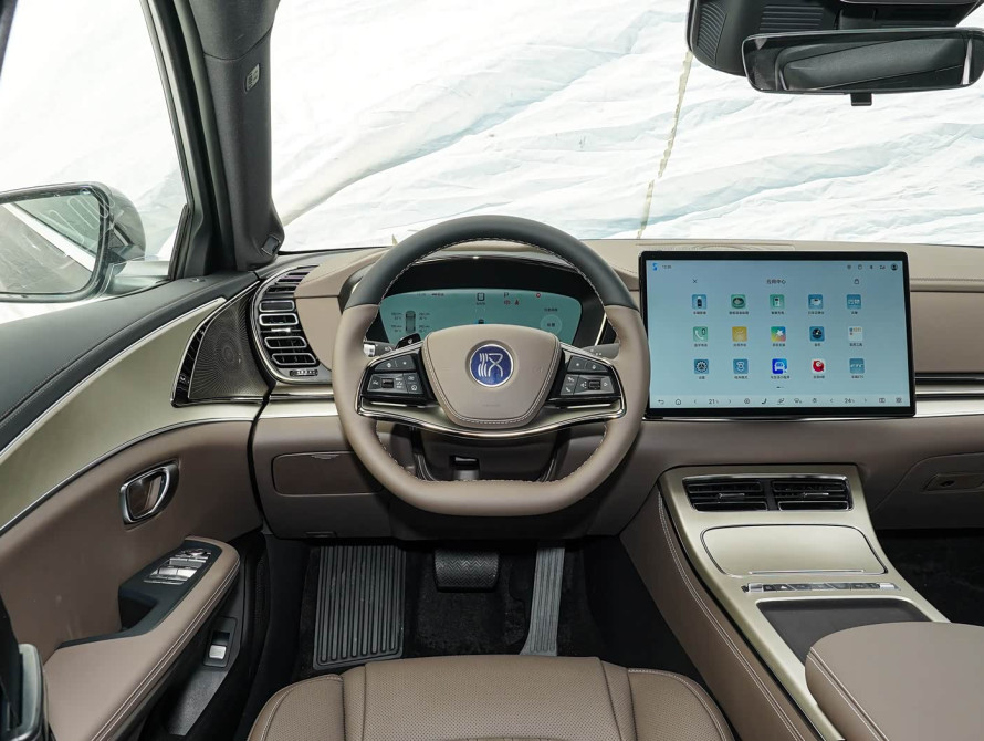 BYD Han DM-i 245KM Basic 2025 BYD Han DM-i 245KM Basic 2025