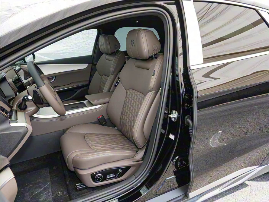 BYD Han DM-i 245KM Basic 2025 BYD Han DM-i 245KM Basic 2025