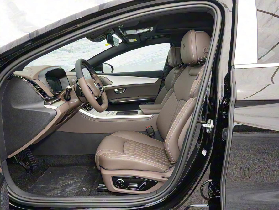 BYD Han DM-i 245KM Basic 2025 BYD Han DM-i 245KM Basic 2025