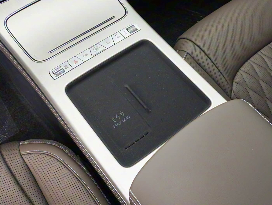 BYD Han DM-i 245KM Basic 2025 BYD Han DM-i 245KM Basic 2025