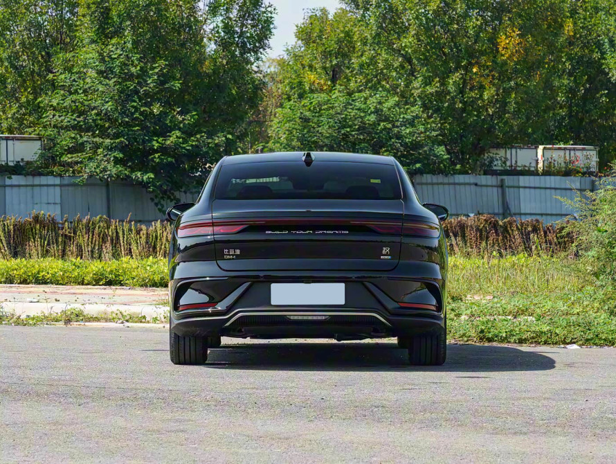BYD Han DM-i 245KM Basic 2025 BYD Han DM-i 245KM Basic 2025