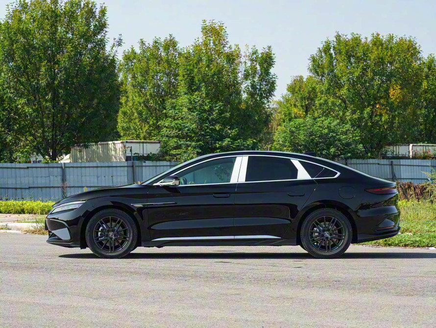 BYD Han DM-i 245KM Basic 2025 BYD Han DM-i 245KM Basic 2025