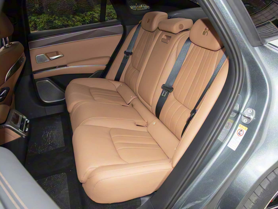BYD Han L DM-p Top 2025 BYD Han L DM-p Top 2025
