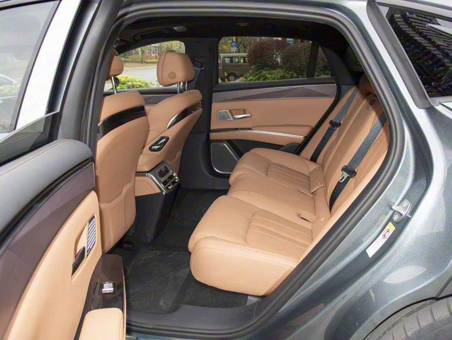 BYD Han L DM-p Top 2025 BYD Han L DM-p Top 2025