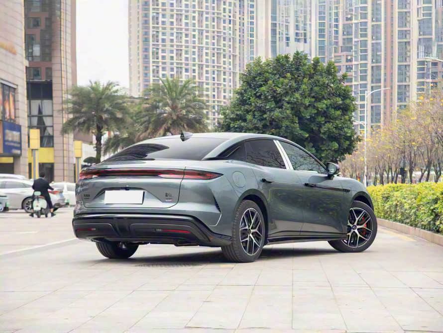 BYD Han L DM-p Top 2025 BYD Han L DM-p Top 2025