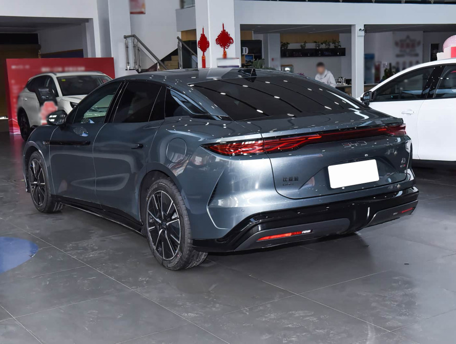 BYD Han L DM-i 200KM Mid 2025 BYD Han L DM-i 200KM Mid 2025
