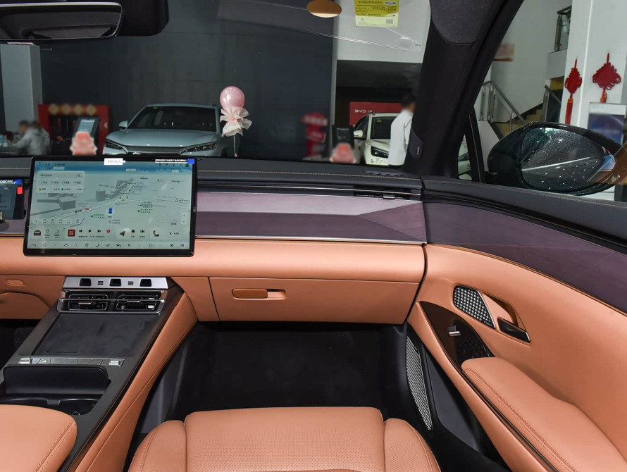 BYD Han L DM-i 200KM Mid 2025 BYD Han L DM-i 200KM Mid 2025