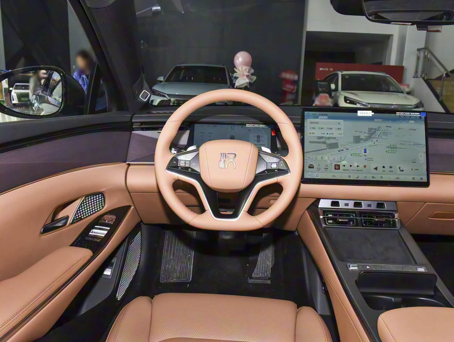 BYD Han L DM-i 200KM Mid 2025 BYD Han L DM-i 200KM Mid 2025