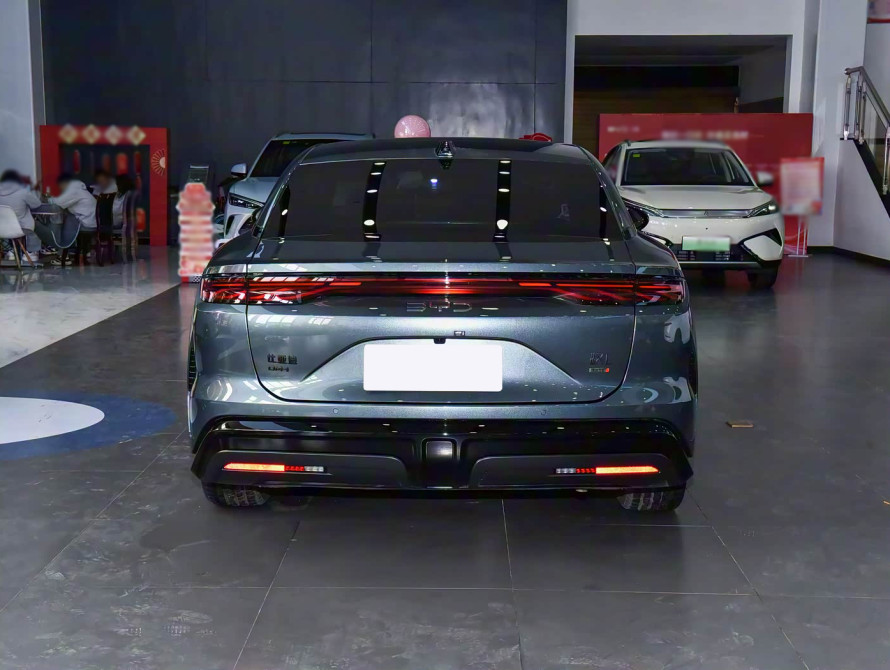 BYD Han L DM-i 200KM Mid 2025 BYD Han L DM-i 200KM Mid 2025