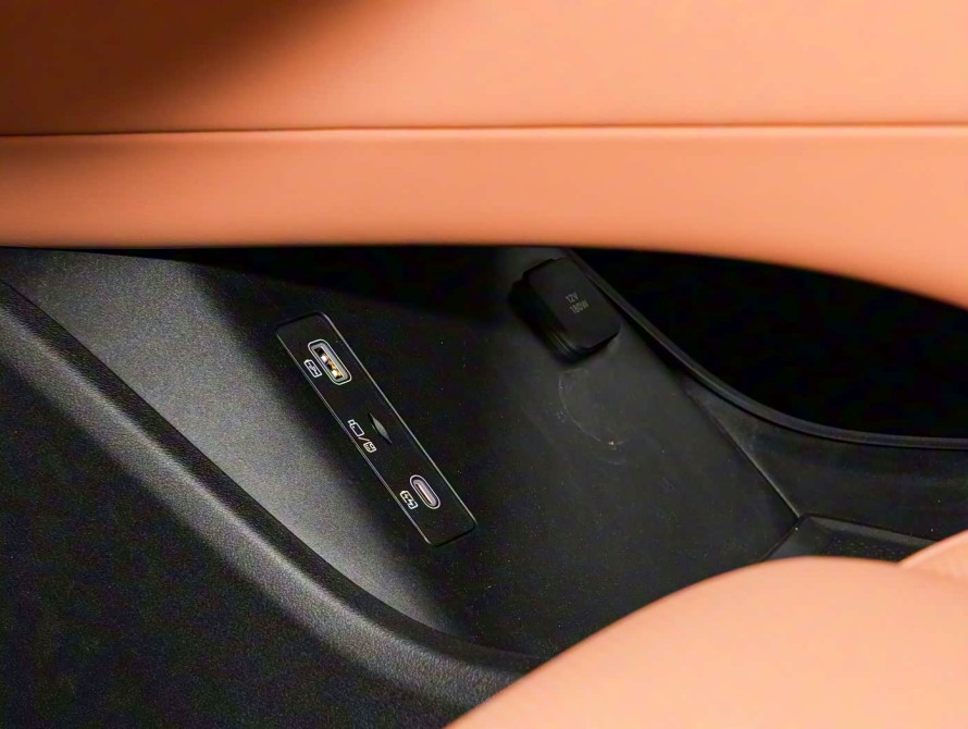 BYD Han L DM-i 200KM Basic 2025 BYD Han L DM-i 200KM Basic 2025