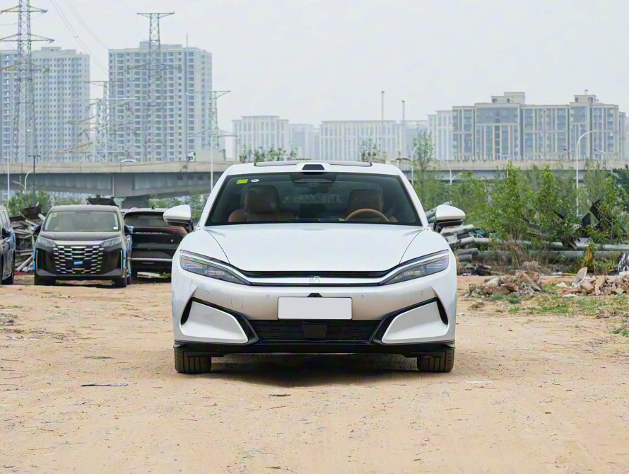 BYD Han L DM-i 200KM Basic 2025 BYD Han L DM-i 200KM Basic 2025