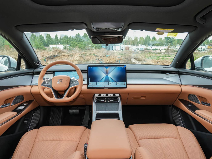 BYD Han L DM-i 200KM Basic 2025 BYD Han L DM-i 200KM Basic 2025