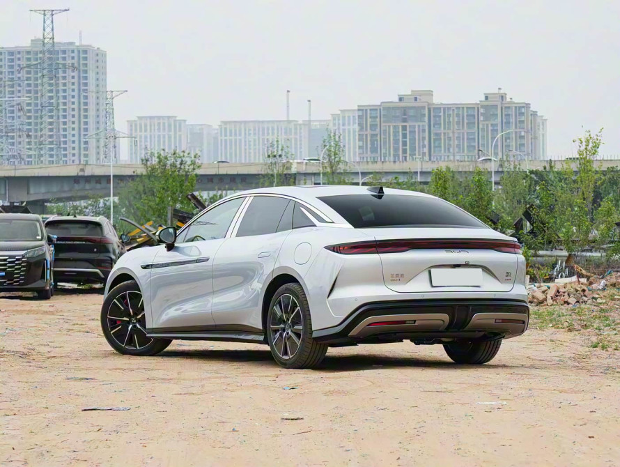 BYD Han L DM-i 200KM Basic 2025 BYD Han L DM-i 200KM Basic 2025